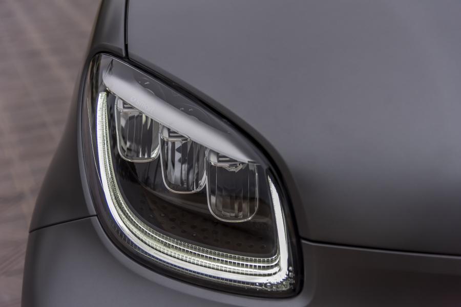 Детали экстерьера Smart EQ ForTwo Pulse Cabrio (A453) 2020 года  (WW) (фото 19 из 42)